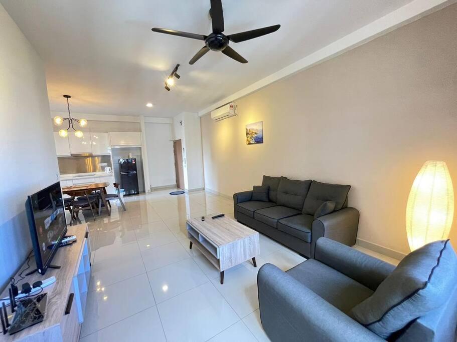 Meridin Medini By Wp Homestay Nusajaya  Exterior photo