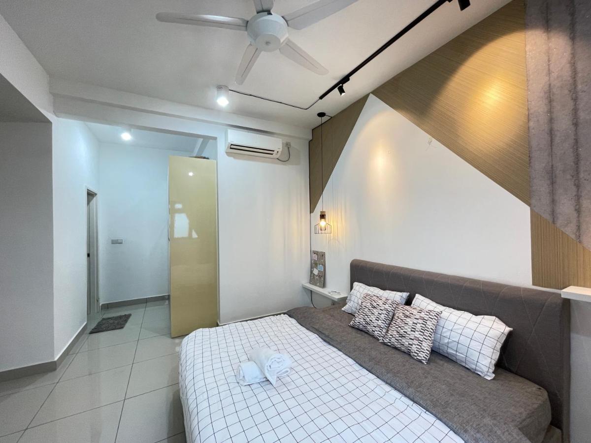 Meridin Medini By Wp Homestay Nusajaya  Exterior photo