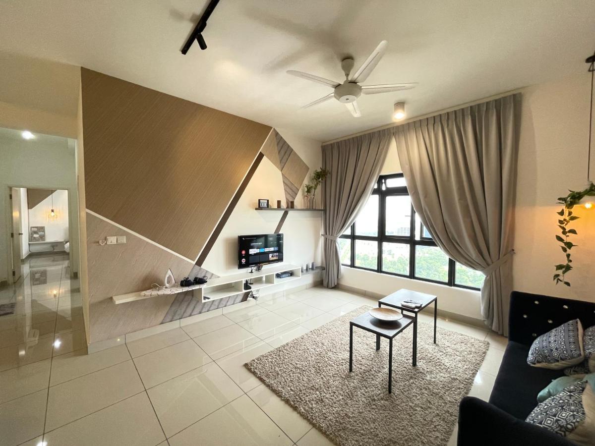 Meridin Medini By Wp Homestay Nusajaya  Exterior photo
