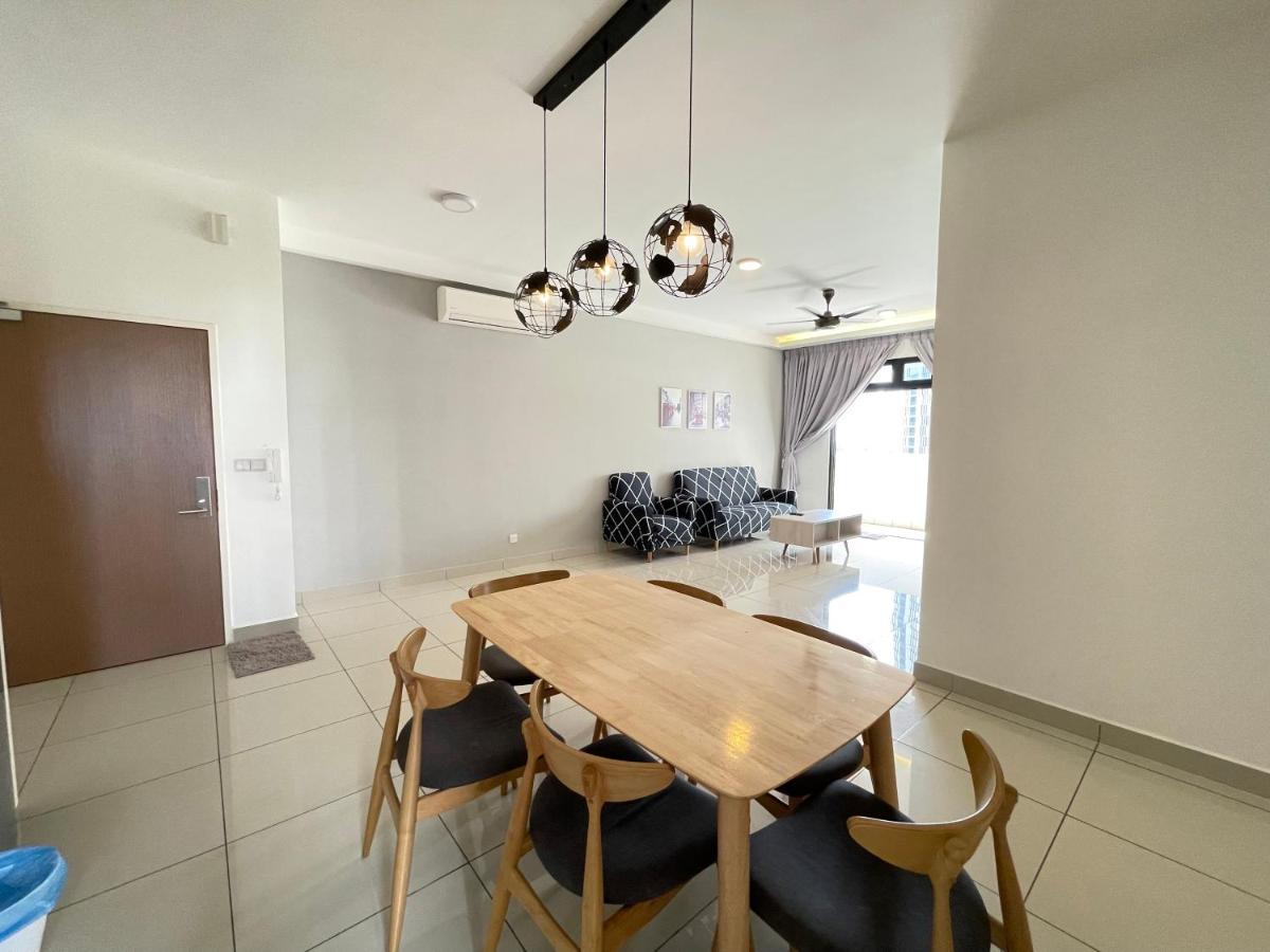 Meridin Medini By Wp Homestay Nusajaya  Exterior photo